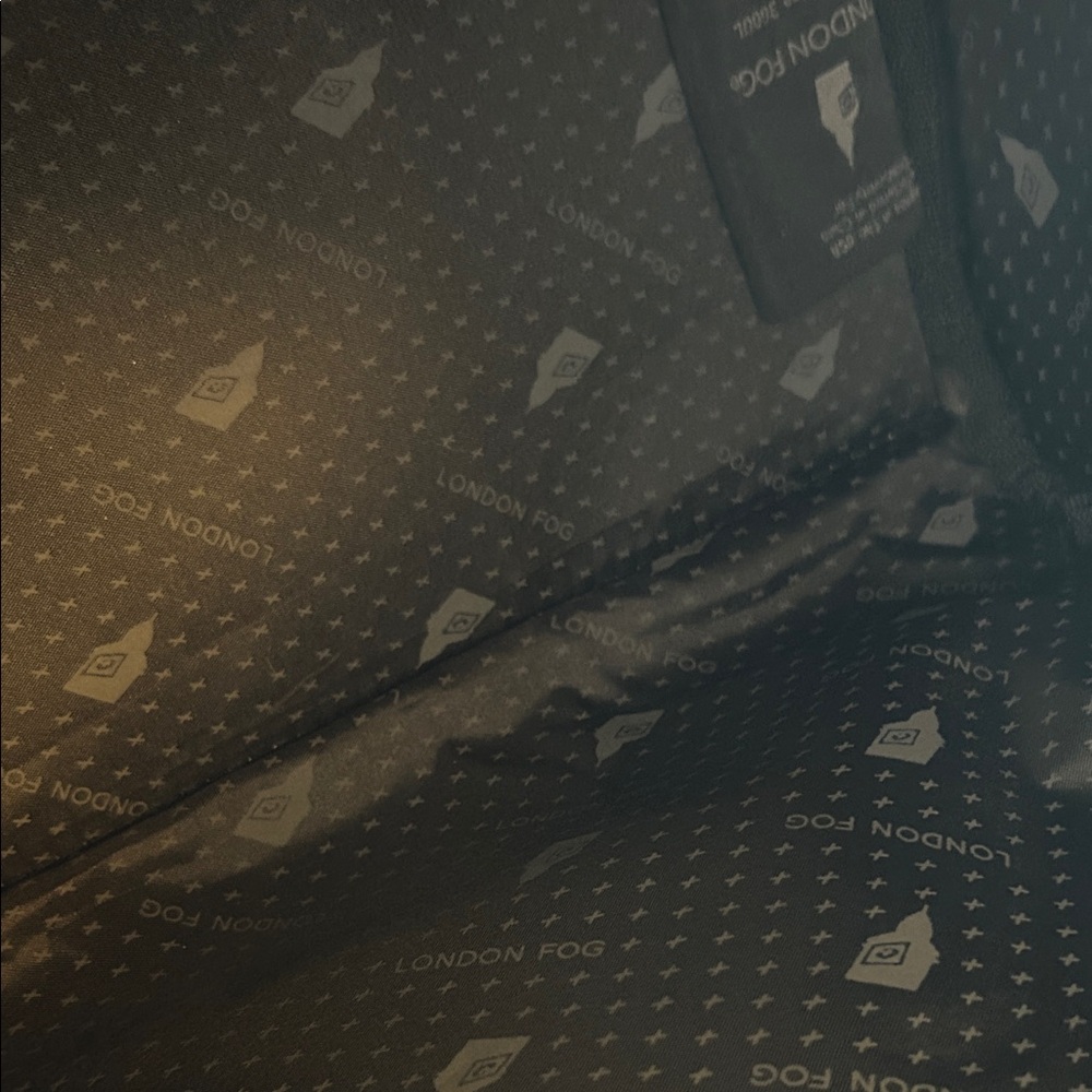 London Fog Classic Satchel Cambridge 16" Black & White Houndstooth Unisex Bag - Picture 9 of 16